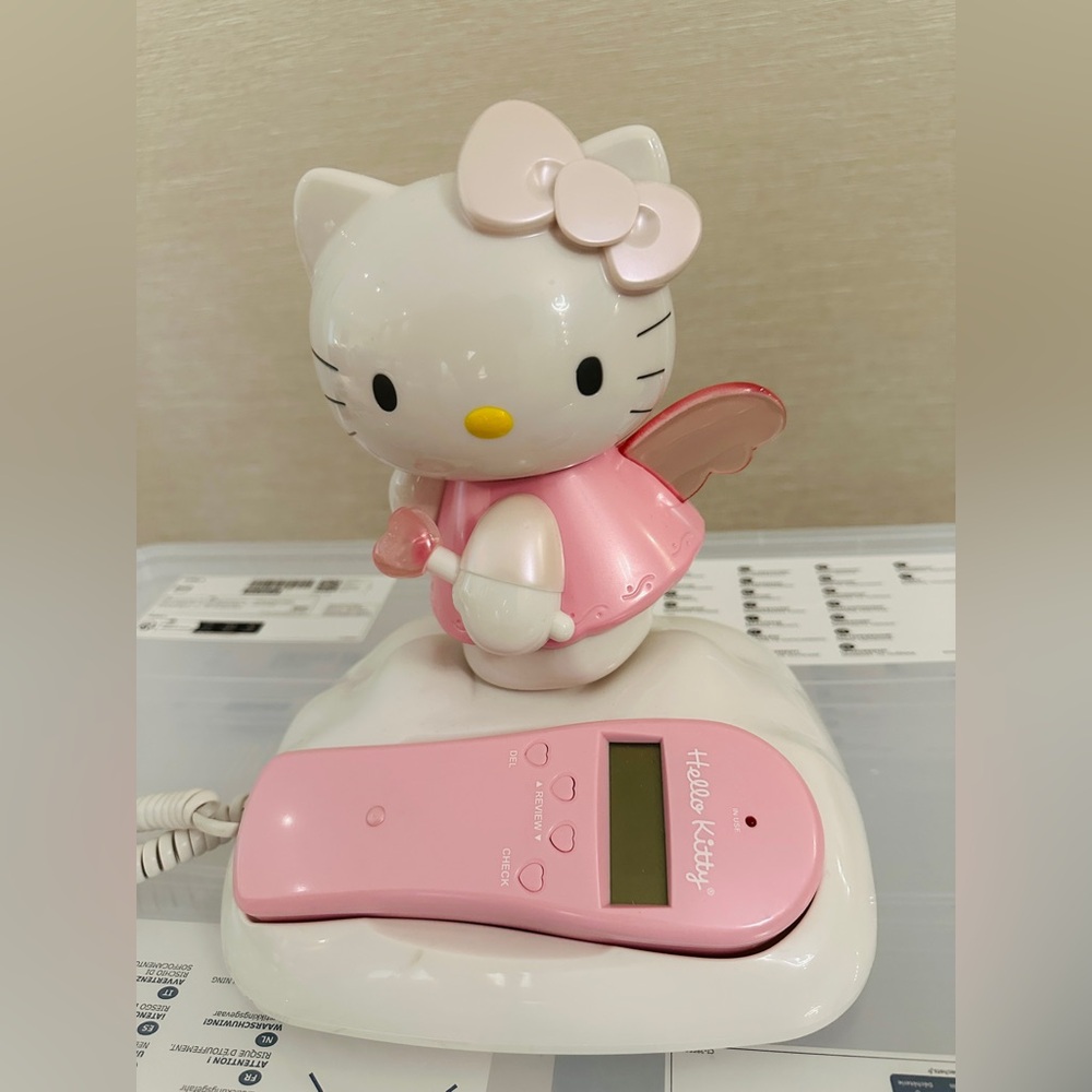 Pink and White Hello Kitty with cute wings Telephone